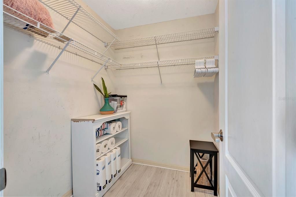 待售: $610,000 (3 贝兹, 2 浴室, 2143 平方英尺)