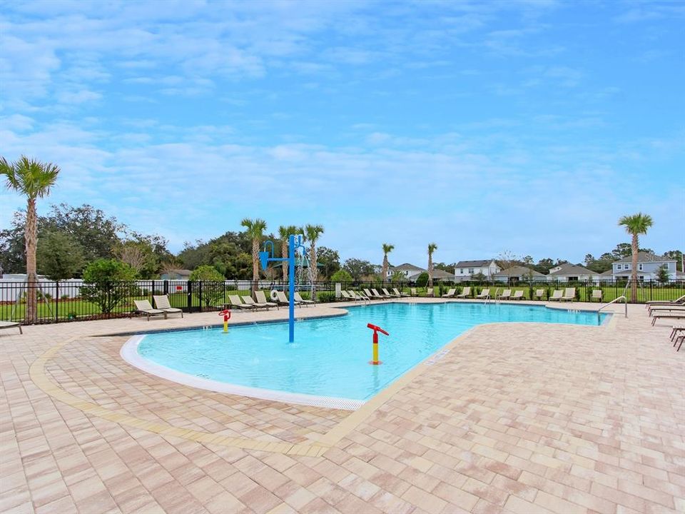 For Sale: $359,900 (4 beds, 2 baths, 1929 Square Feet)