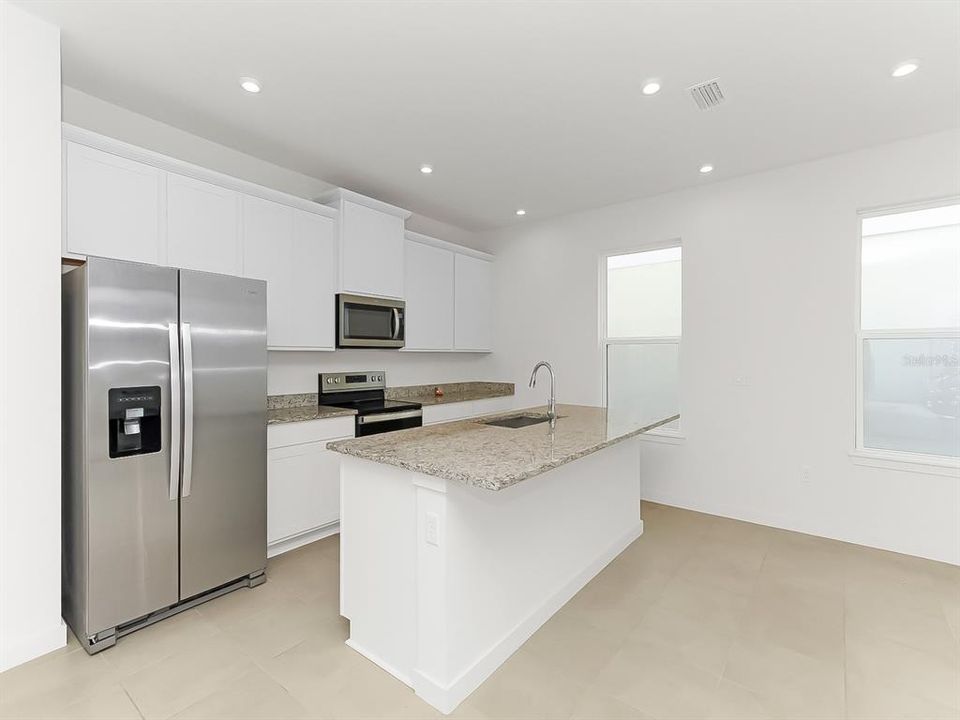 For Sale: $359,900 (4 beds, 2 baths, 1929 Square Feet)