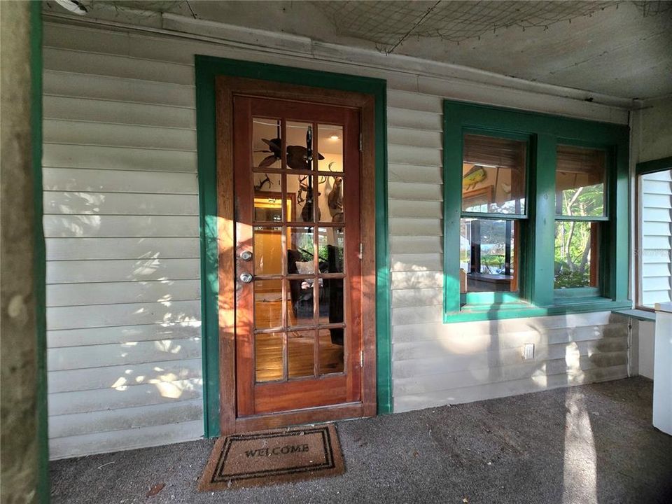 На продажу: $269,000 (3 спален, 1 ванн, 972 Квадратных фут)