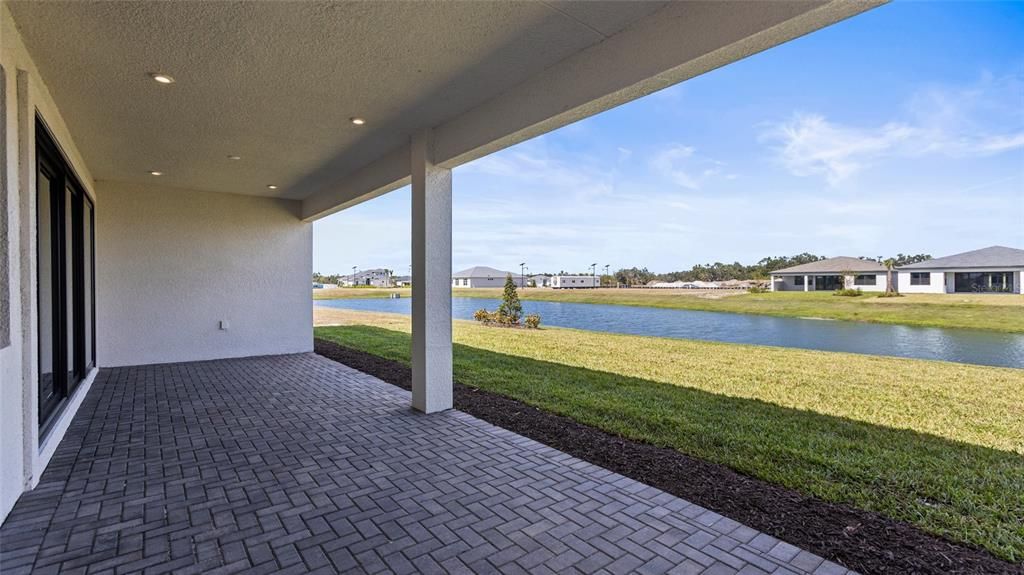 На продажу: $744,990 (3 спален, 3 ванн, 2490 Квадратных фут)