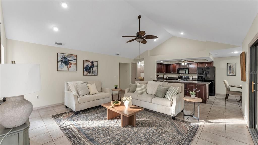 En Venta: $499,000 (4 camas, 4 baños, 3078 Pies cuadrados)