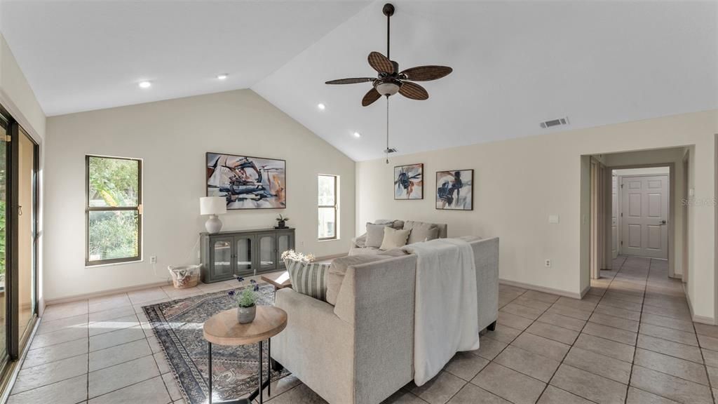 En Venta: $499,000 (4 camas, 4 baños, 3078 Pies cuadrados)