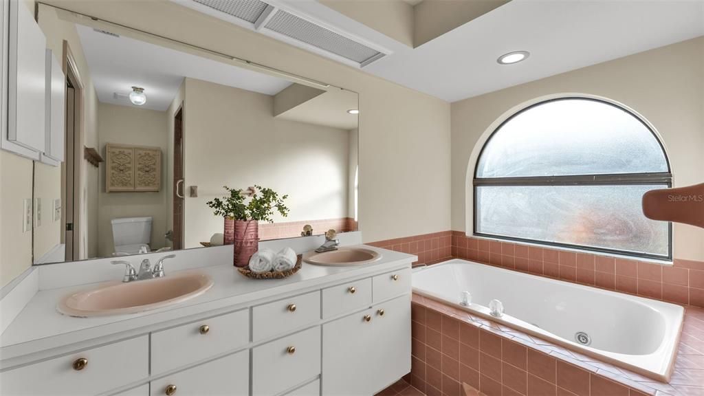 En Venta: $499,000 (4 camas, 4 baños, 3078 Pies cuadrados)