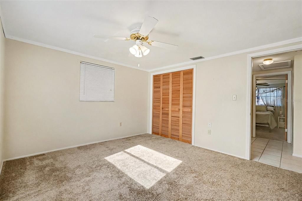 For Sale: $295,000 (2 beds, 2 baths, 1390 Square Feet)