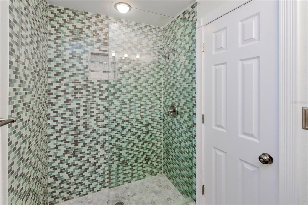 For Sale: $540,000 (4 beds, 2 baths, 1968 Square Feet)