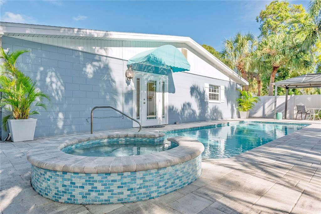 For Sale: $540,000 (4 beds, 2 baths, 1968 Square Feet)