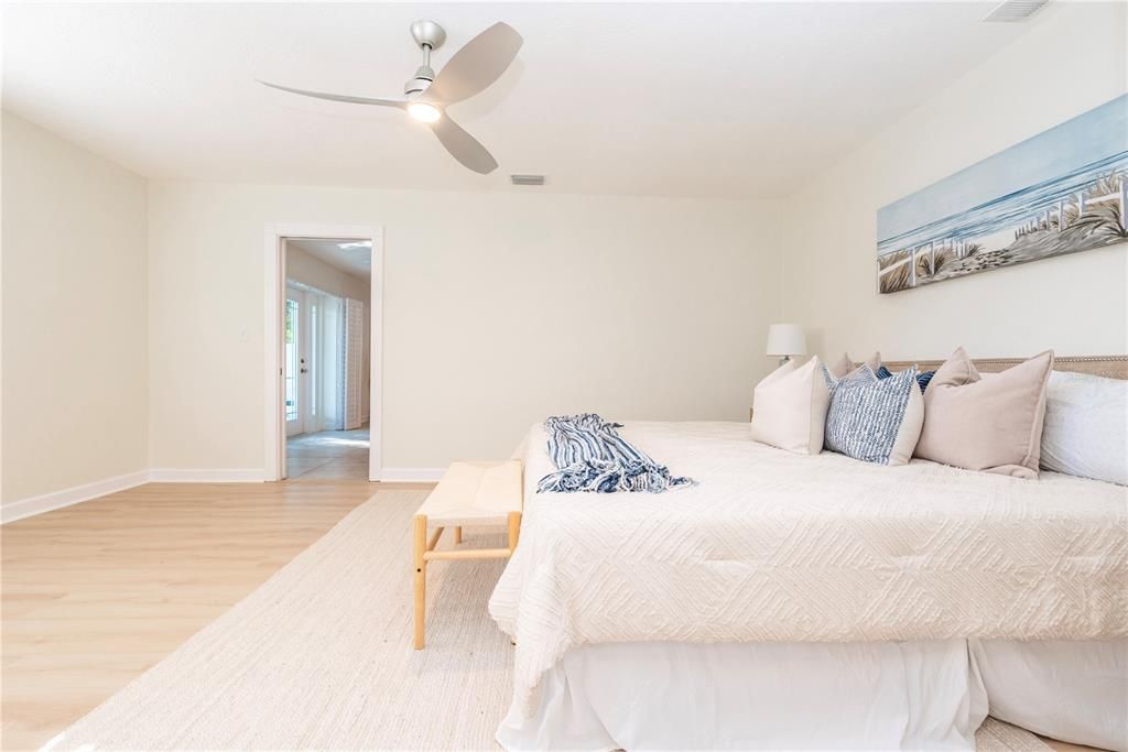 For Sale: $540,000 (4 beds, 2 baths, 1968 Square Feet)