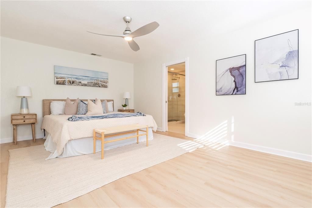 For Sale: $540,000 (4 beds, 2 baths, 1968 Square Feet)