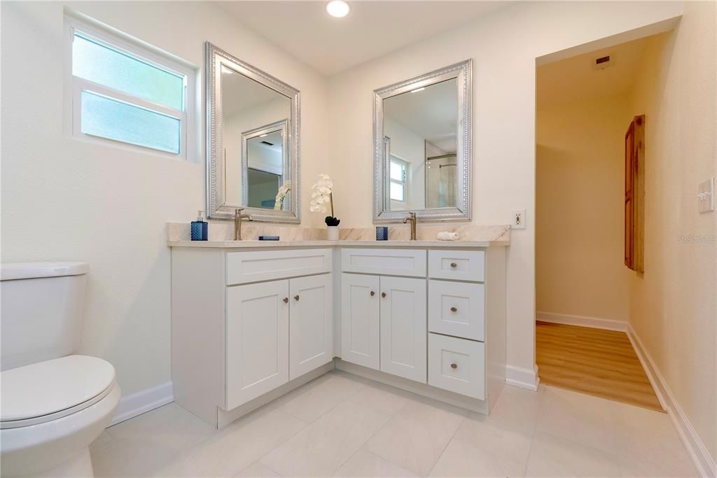 For Sale: $540,000 (4 beds, 2 baths, 1968 Square Feet)