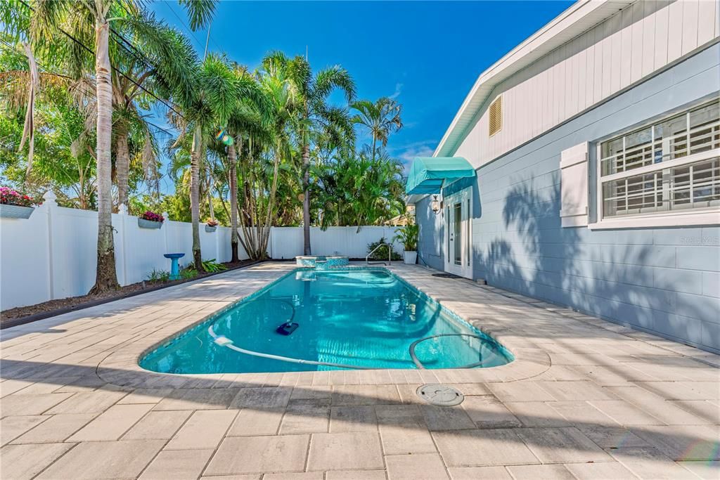 For Sale: $540,000 (4 beds, 2 baths, 1968 Square Feet)