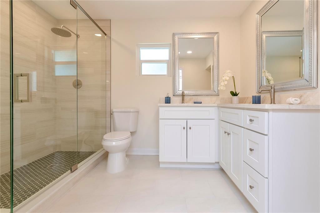 For Sale: $540,000 (4 beds, 2 baths, 1968 Square Feet)