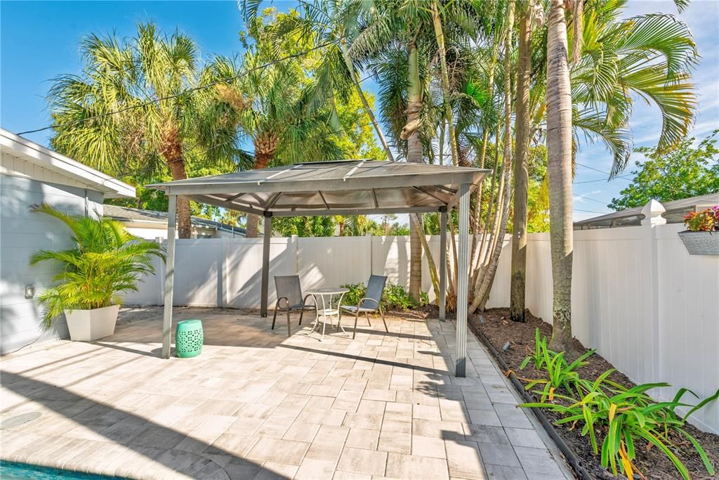 For Sale: $540,000 (4 beds, 2 baths, 1968 Square Feet)