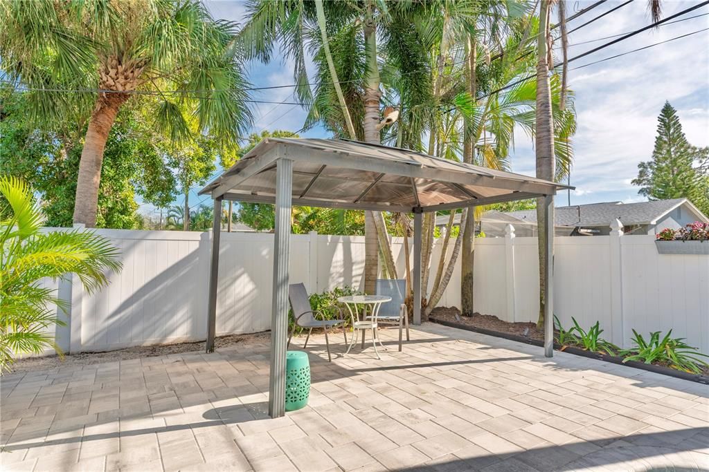 For Sale: $540,000 (4 beds, 2 baths, 1968 Square Feet)