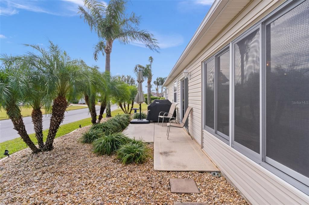 На продажу: $300,000 (2 спален, 2 ванн, 1156 Квадратных фут)