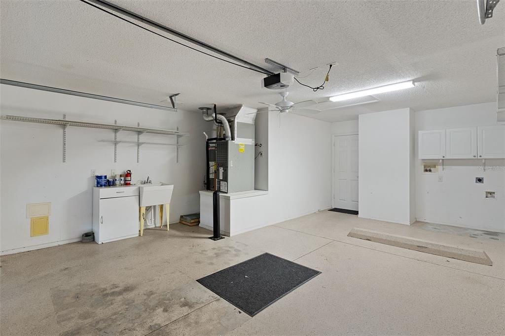 На продажу: $300,000 (2 спален, 2 ванн, 1156 Квадратных фут)