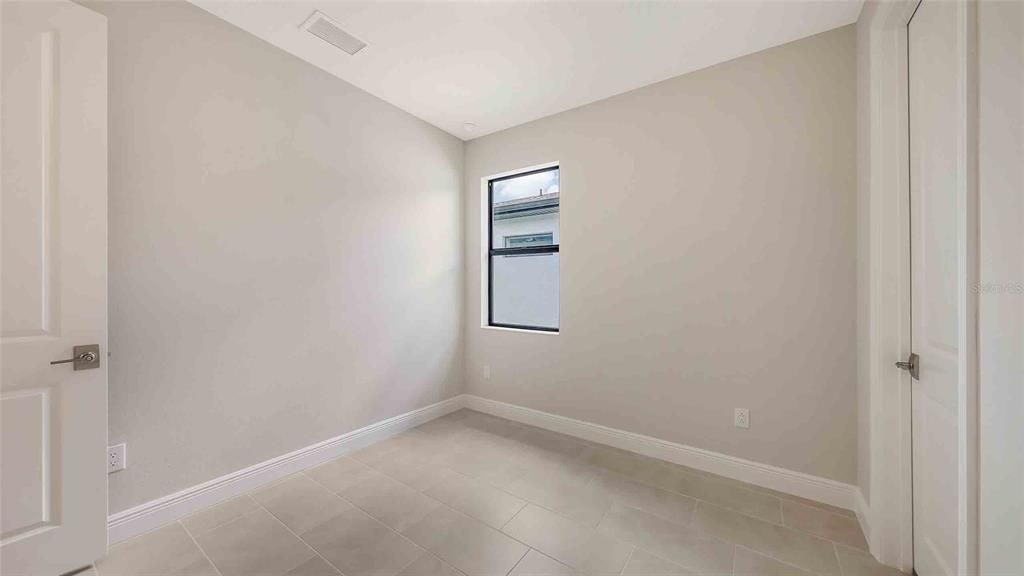 En Venta: $483,990 (2 camas, 2 baños, 1668 Pies cuadrados)