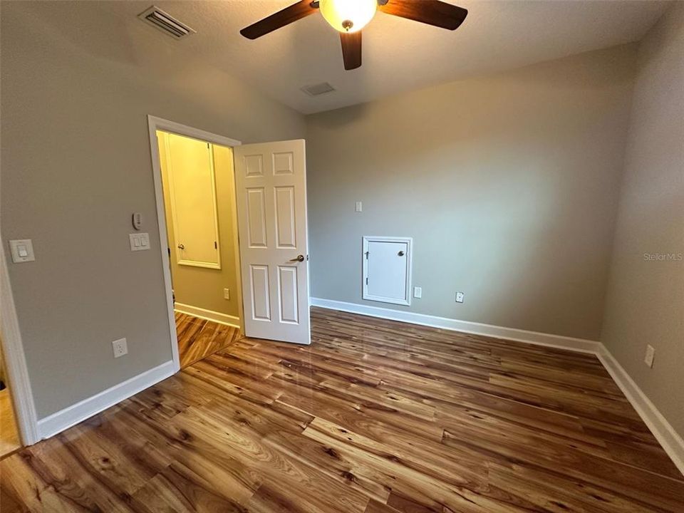 For Sale: $507,500 (4 beds, 2 baths, 2284 Square Feet)