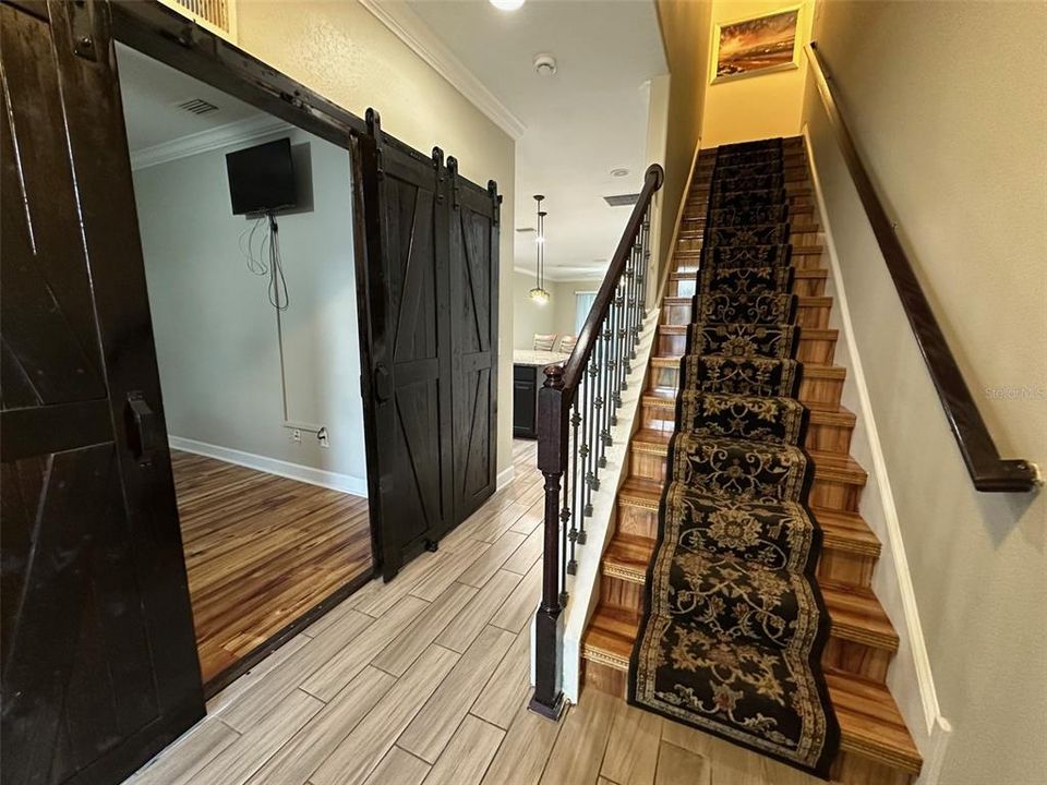 For Sale: $507,500 (4 beds, 2 baths, 2284 Square Feet)