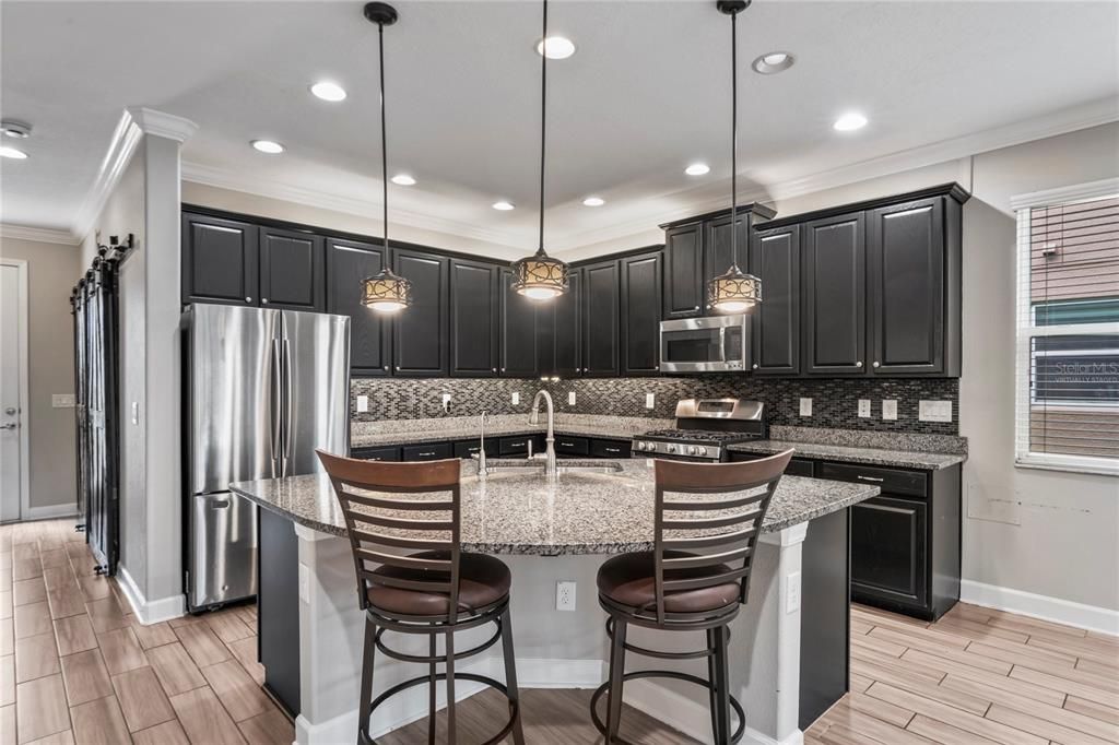 For Sale: $507,500 (4 beds, 2 baths, 2284 Square Feet)