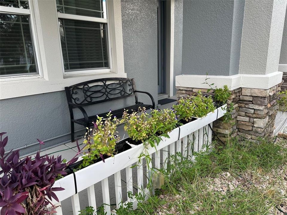 For Sale: $507,500 (4 beds, 2 baths, 2284 Square Feet)