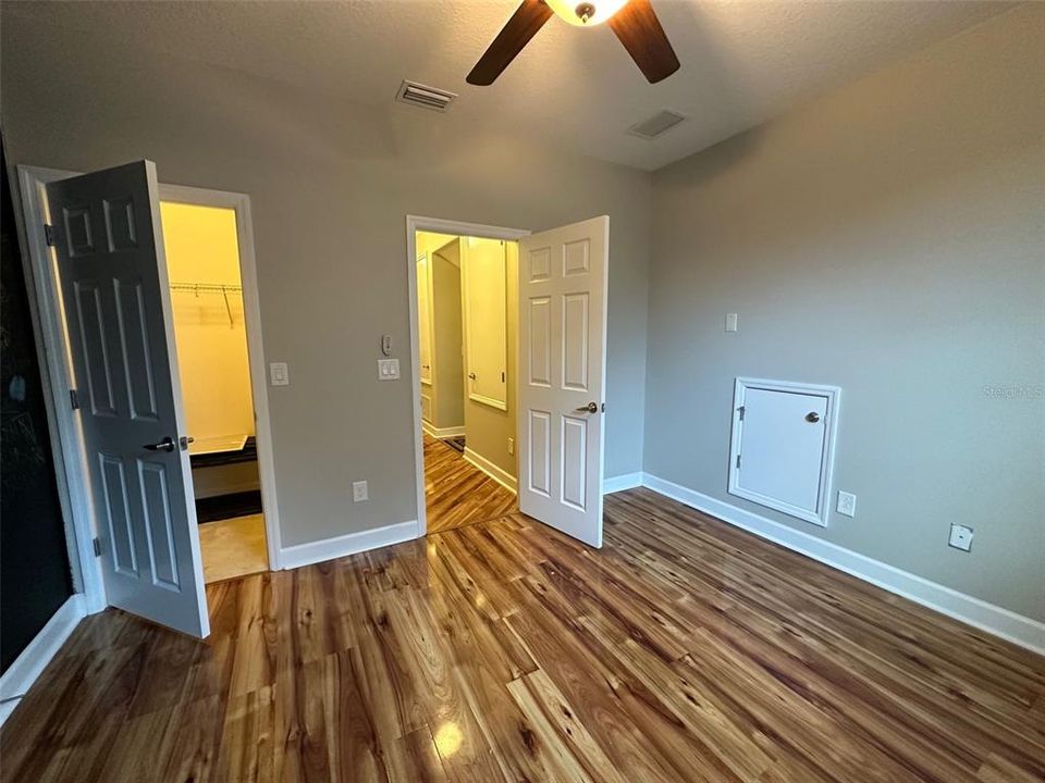 For Sale: $507,500 (4 beds, 2 baths, 2284 Square Feet)