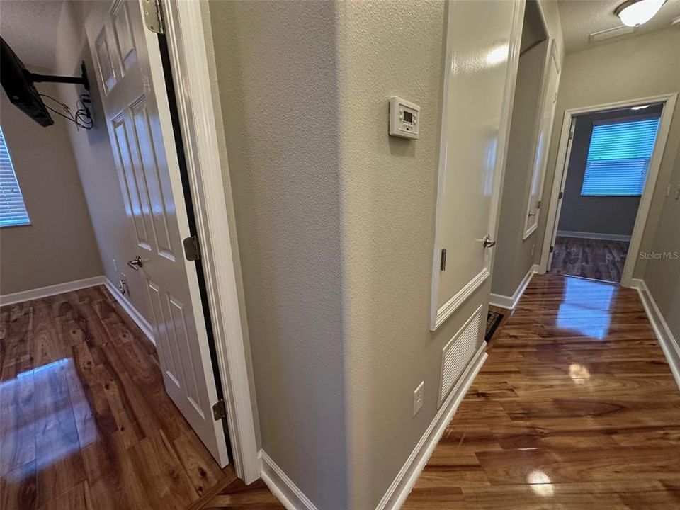 For Sale: $507,500 (4 beds, 2 baths, 2284 Square Feet)