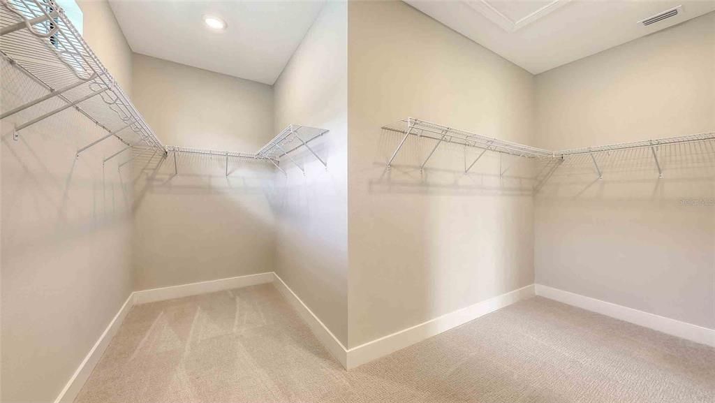 На продажу: $639,990 (3 спален, 3 ванн, 2490 Квадратных фут)