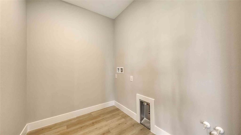 На продажу: $639,990 (3 спален, 3 ванн, 2490 Квадратных фут)