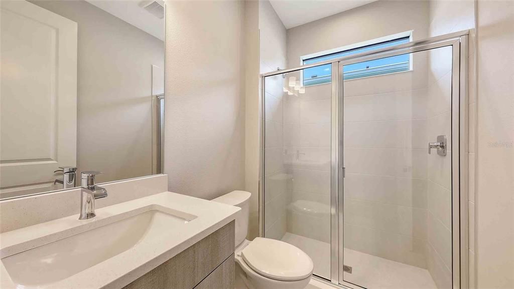 На продажу: $639,990 (3 спален, 3 ванн, 2490 Квадратных фут)