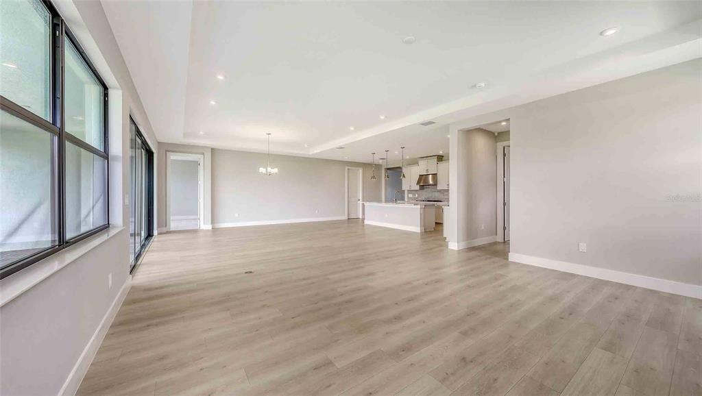 На продажу: $639,990 (3 спален, 3 ванн, 2490 Квадратных фут)