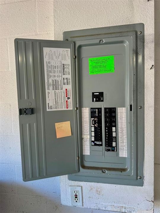 待售: $260,000 (3 贝兹, 2 浴室, 1638 平方英尺)