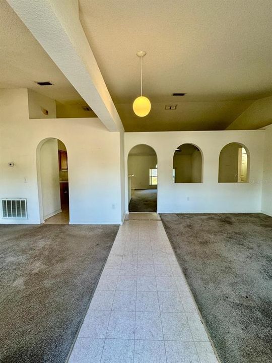 待售: $260,000 (3 贝兹, 2 浴室, 1638 平方英尺)