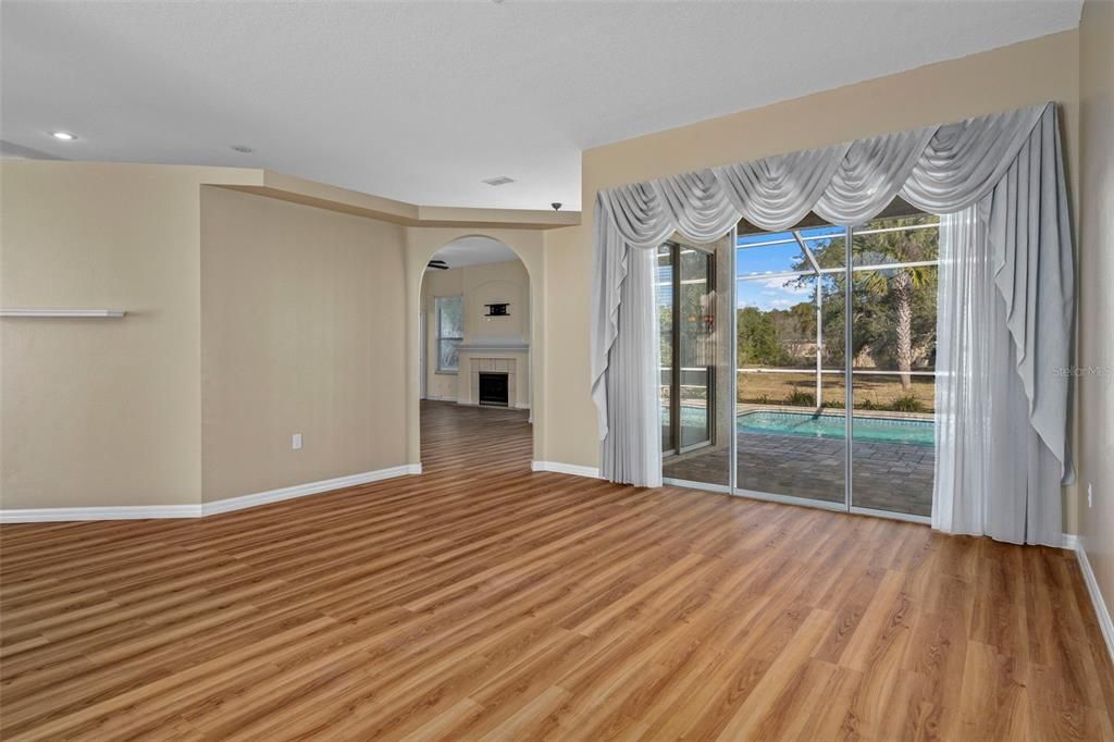 待售: $459,900 (3 贝兹, 3 浴室, 2144 平方英尺)