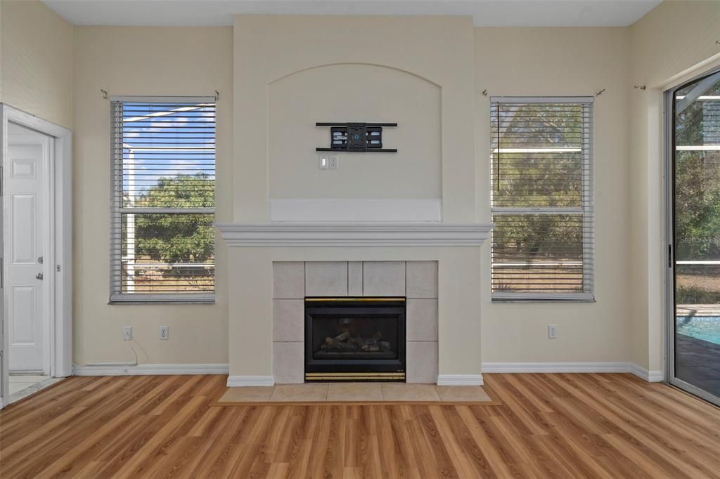 待售: $459,900 (3 贝兹, 3 浴室, 2144 平方英尺)