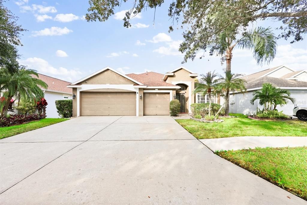 En Venta: $629,000 (4 camas, 2 baños, 2136 Pies cuadrados)