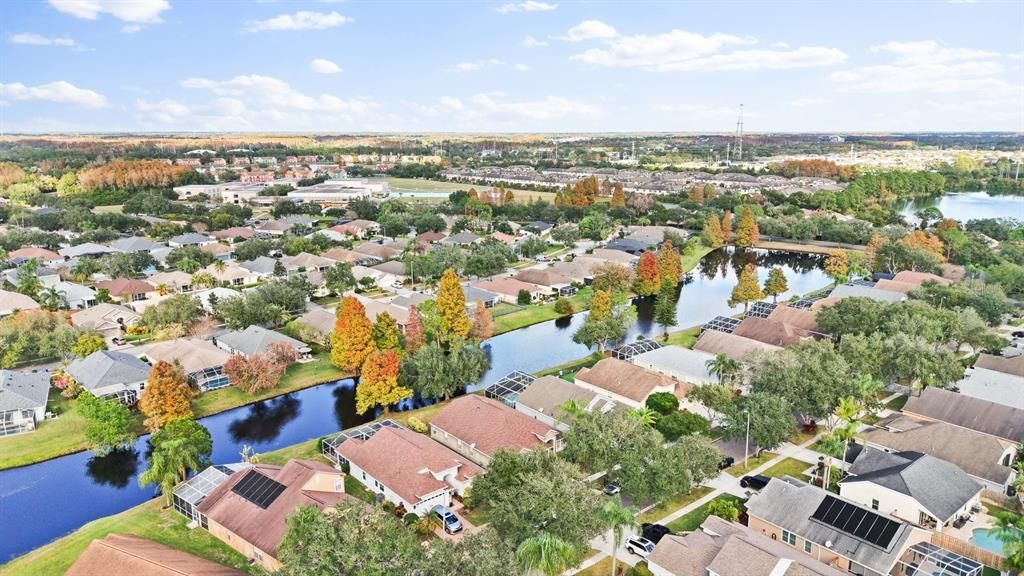 En Venta: $629,000 (4 camas, 2 baños, 2136 Pies cuadrados)