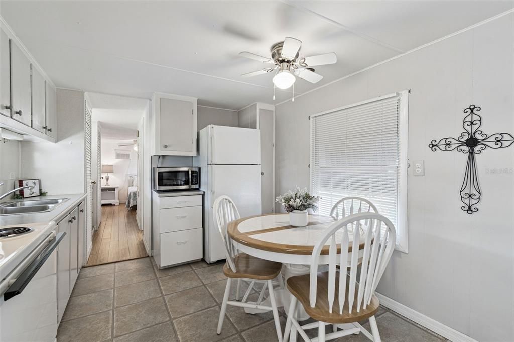 На продажу: $59,900 (1 спален, 1 ванн, 460 Квадратных фут)