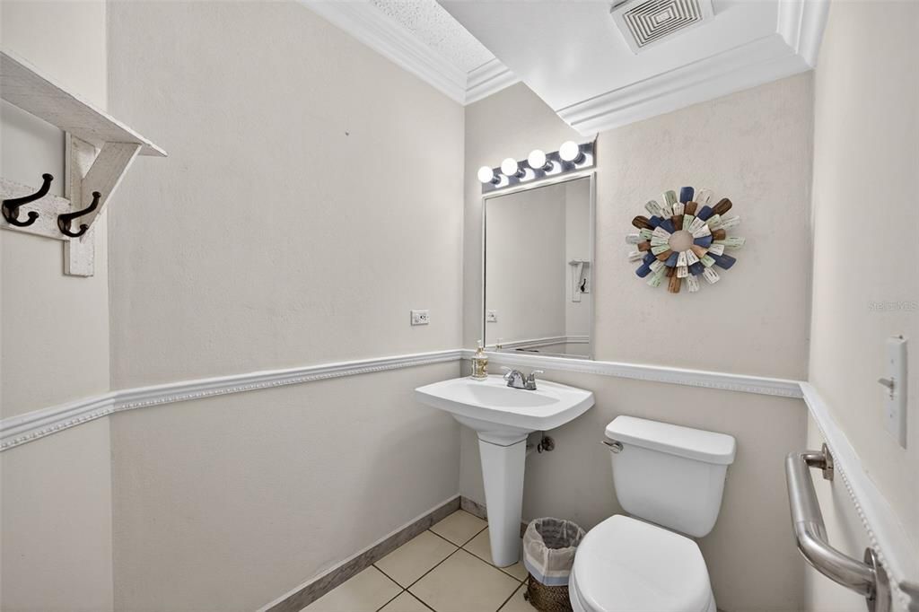 For Sale: $355,000 (3 beds, 2 baths, 1525 Square Feet)