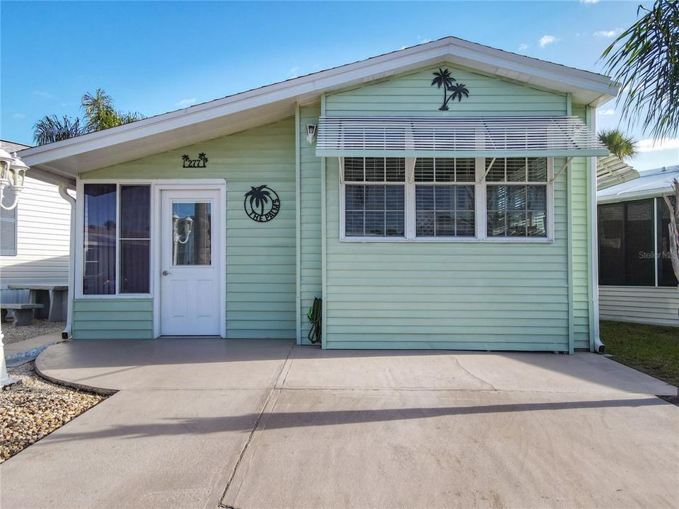 待售: $118,900 (1 贝兹, 1 浴室, 642 平方英尺)