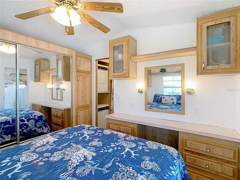 待售: $118,900 (1 贝兹, 1 浴室, 642 平方英尺)