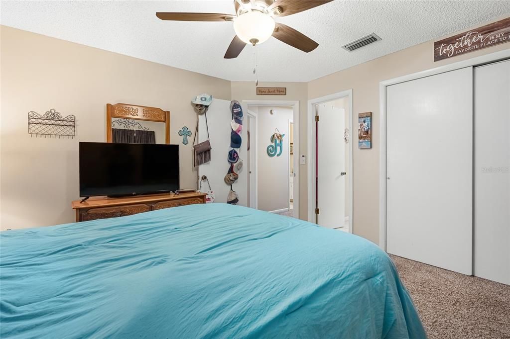 На продажу: $217,000 (2 спален, 2 ванн, 960 Квадратных фут)