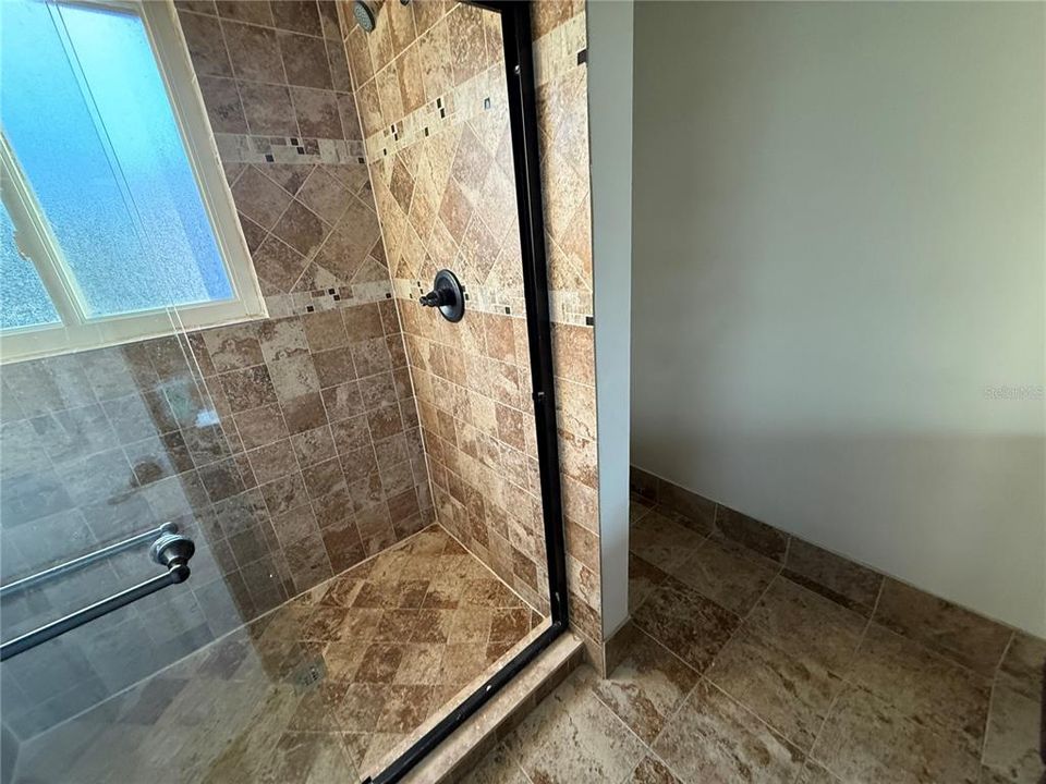 For Sale: $374,900 (3 beds, 2 baths, 1627 Square Feet)