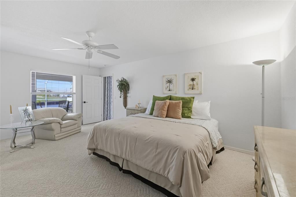 На продажу: $524,900 (4 спален, 2 ванн, 2000 Квадратных фут)