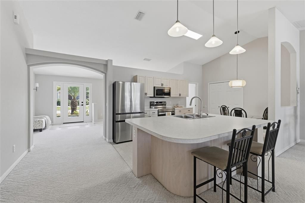 На продажу: $524,900 (4 спален, 2 ванн, 2000 Квадратных фут)