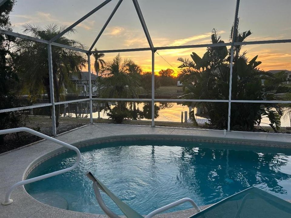 На продажу: $524,900 (4 спален, 2 ванн, 2000 Квадратных фут)