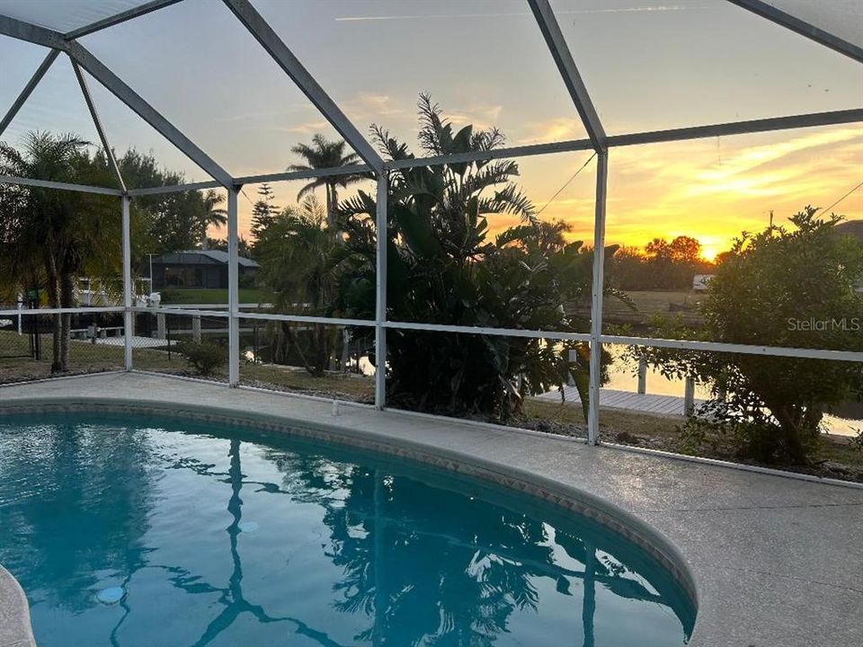 На продажу: $524,900 (4 спален, 2 ванн, 2000 Квадратных фут)