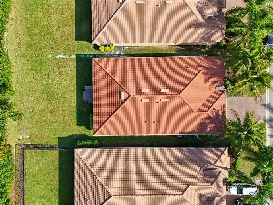 На продажу: $439,800 (4 спален, 2 ванн, 2032 Квадратных фут)