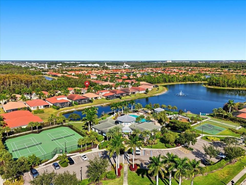 На продажу: $439,800 (4 спален, 2 ванн, 2032 Квадратных фут)