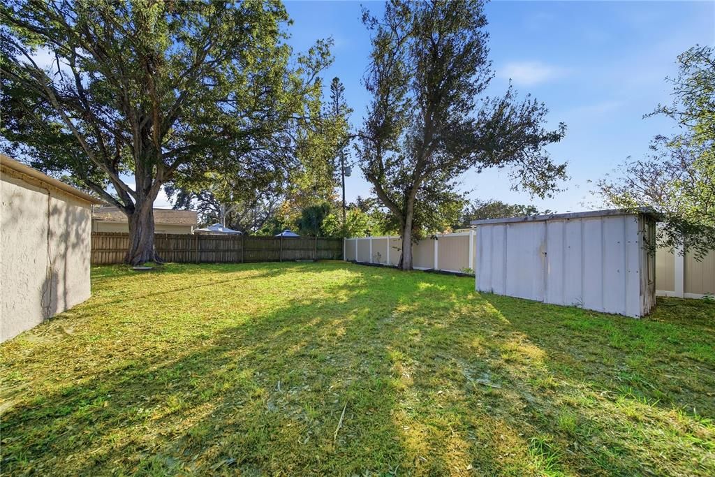 For Sale: $310,000 (3 beds, 1 baths, 816 Square Feet)